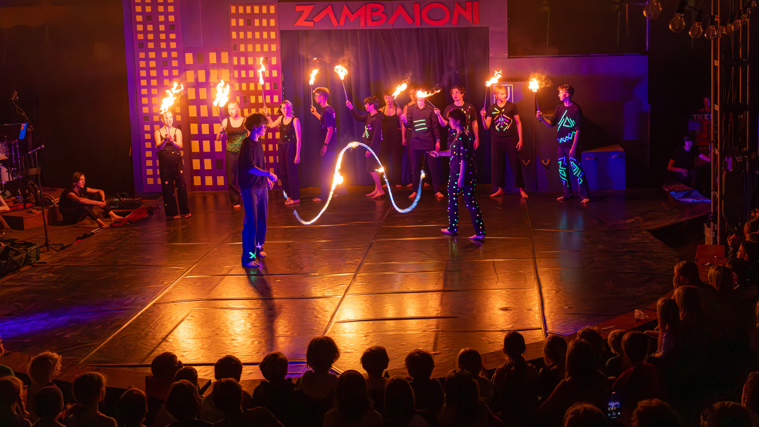 20250529120941 R5D 3258 e